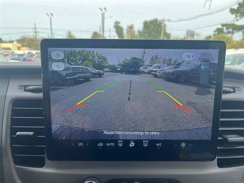 Used 2022 Ford Transit 350 XLT image 12