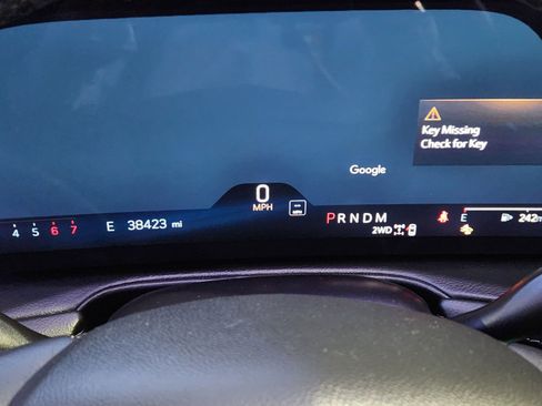 Used 2024 Cadillac XT4 Premium Luxury image 18