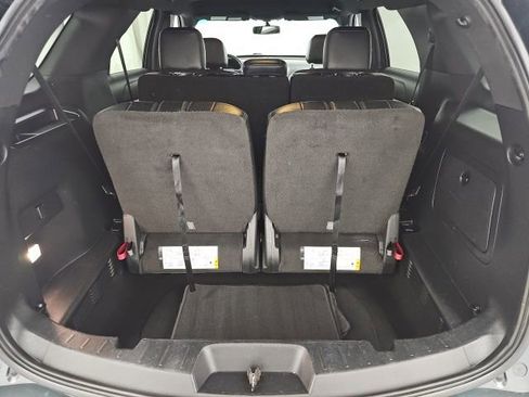 Used 2016 Ford Explorer XLT w/ Equipment Group 202A image 31