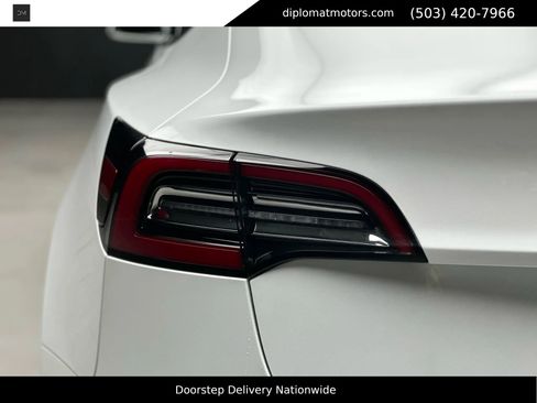 Used 2018 Tesla Model 3 Long Range image 14