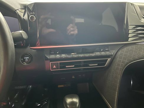 Certified 2025 Toyota Camry XLE FWD image 19