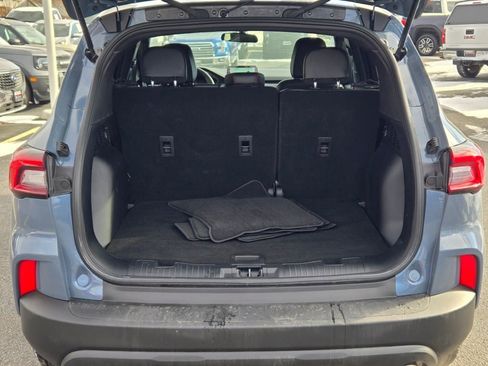 Certified 2025 Ford Escape ST-Line image 12