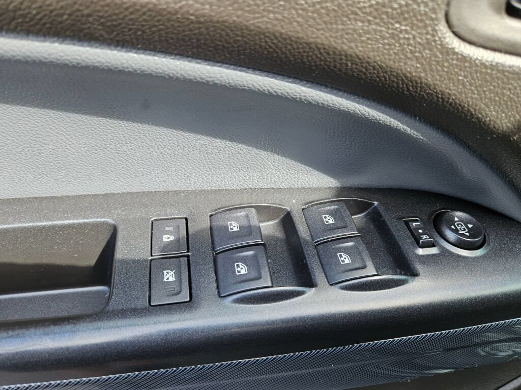 Used 2017 Chevrolet Colorado Z71 AWD/4WD image 21
