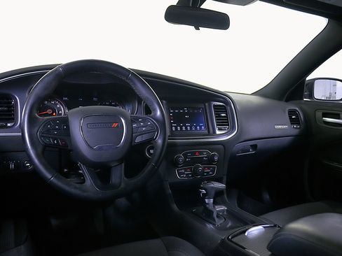 Used 2018 Dodge Charger SXT w/ Blacktop Package RWD image 21