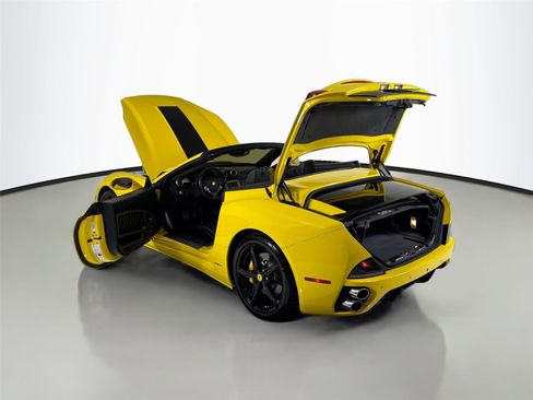 Used 2014 Ferrari California image 31