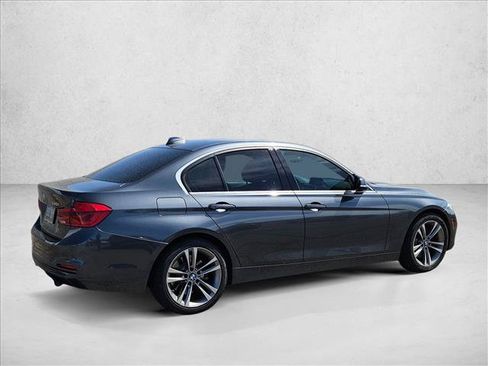 Used 2016 BMW 340i Sedan RWD image 5