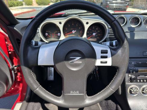 Used 2005 Nissan 350Z Touring image 36