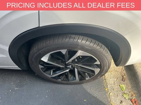 Used 2023 Mitsubishi Outlander SEL FWD image 29