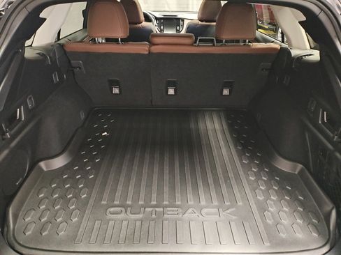 Used 2025 Subaru Outback Touring image 16