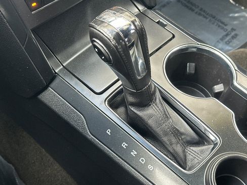 Used 2018 Ford Explorer XLT w/ Equipment Group 201A image 21