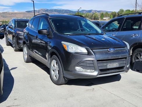 Used 2016 Ford Escape SE w/ Equipment Group 201A AWD/4WD image 1