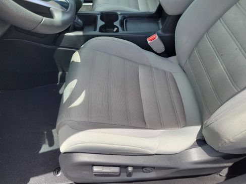 Used 2018 Honda CR-V EX image 25