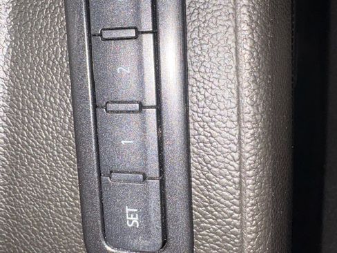 Used 2019 Chevrolet Tahoe LT image 9