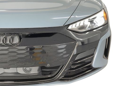Used 2022 Audi e-tron GT Prestige w/ Prestige Package image 11