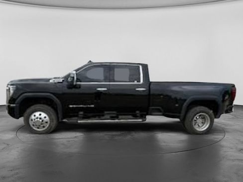 Used 2025 GMC Sierra 3500 Denali AWD/4WD image 9