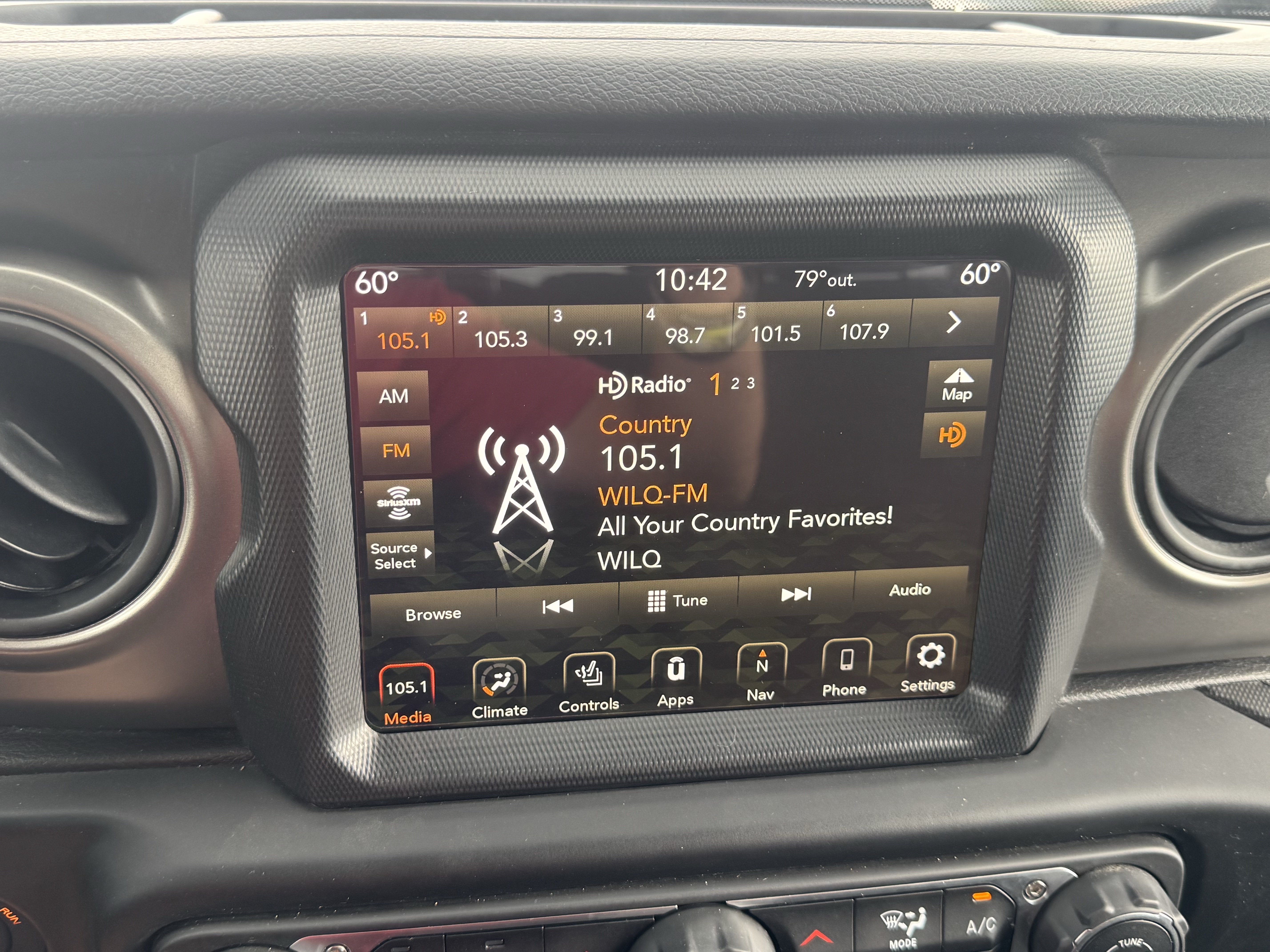 Used 2023 Jeep Wrangler Unlimited Sport AWD/4WD image 24