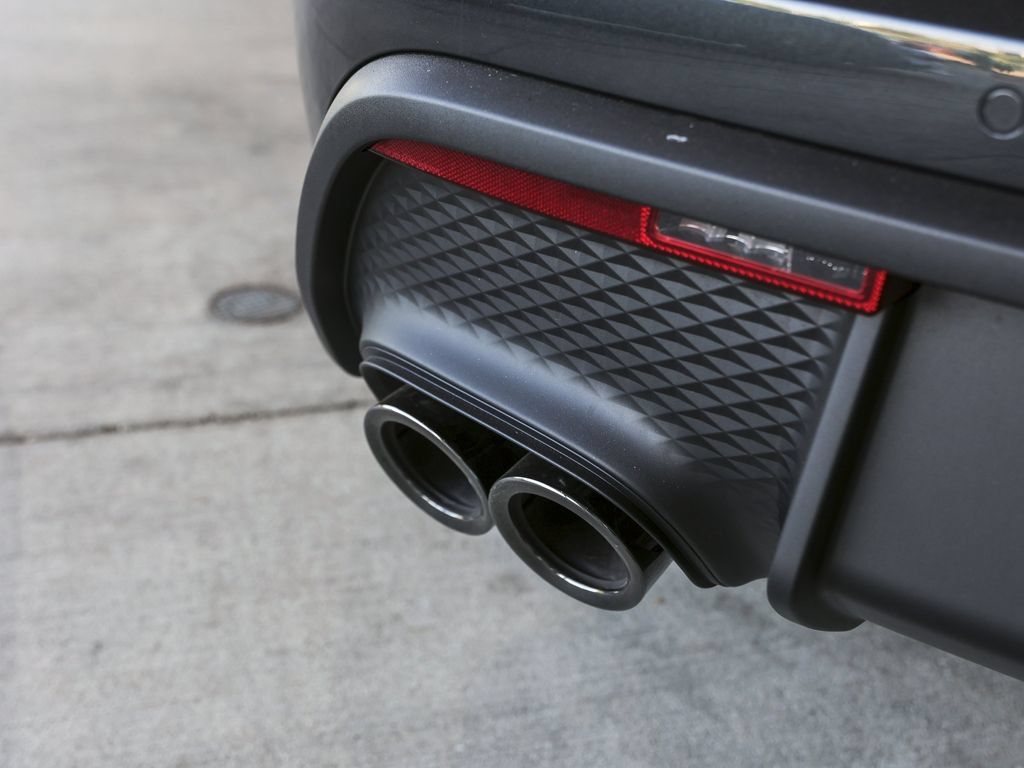 Certified 2026 Porsche Macan AWD/4WD image 13