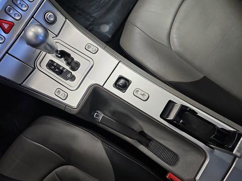 Used 2005 Chrysler Crossfire Limited image 18