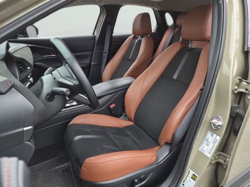 Certified 2025 MAZDA CX-30 Carbon image 10