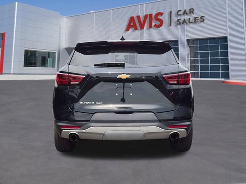 Used 2025 Chevrolet Blazer LT AWD/4WD image 7