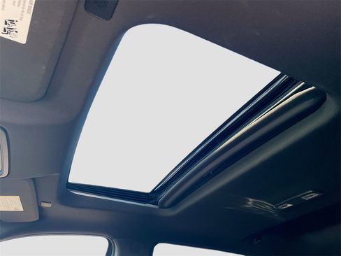 Used 2025 GMC Sierra 2500 AT4 w/ AT4 Premium Plus Package image 17