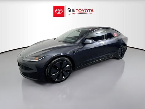 Used 2025 Tesla Model 3 Long Range RWD image 9