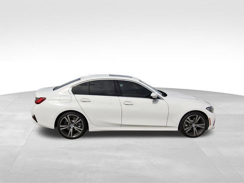 Used 2022 BMW 330i Sedan w/ Driving Assistance Package image 5