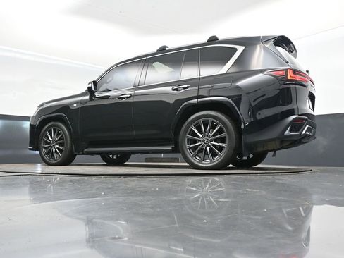 Used 2023 Lexus LX 600 F Sport image 40