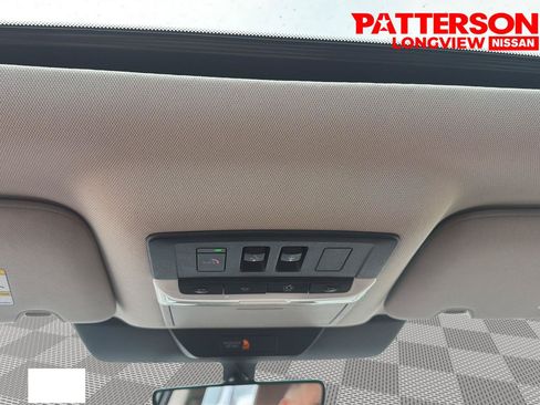 Used 2024 Nissan Pathfinder Platinum w/ Black Appearance Package FWD image 5