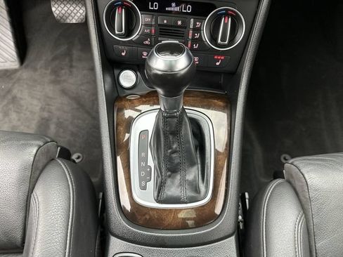 Used 2016 Audi Q3 2.0T Prestige w/ Prestige Package AWD/4WD image 19