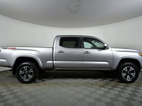 Used 2019 Toyota Tacoma TRD Sport image 15