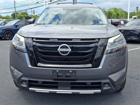 Used 2023 Nissan Pathfinder SL w/ Lighting Package (N92) AWD/4WD image 2