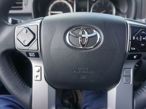 Used 2022 Toyota 4Runner Limited image 9
