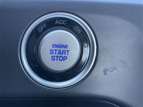 Used 2018 Hyundai Sonata Limited image 19