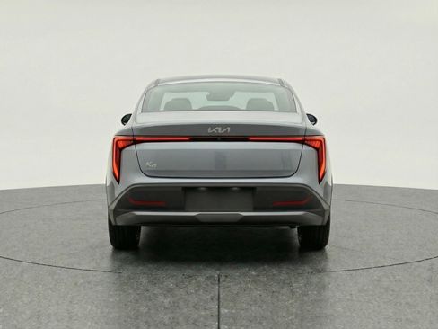 Used 2025 Kia K4 LXS image 7