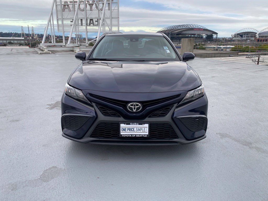 Used 2021 Toyota Camry SE w/ Cold Weather Package AWD/4WD image 3