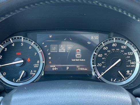 Used 2022 Toyota Highlander XLE AWD/4WD image 23