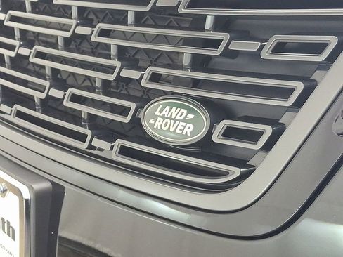 Used 2025 Land Rover Range Rover Velar Dynamic HSE image 29