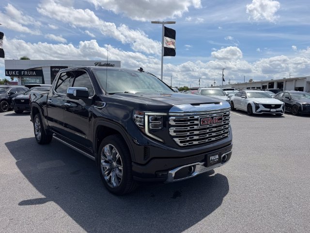 Used 2024 GMC Sierra 1500 Denali AWD/4WD image 3