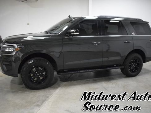 Used 2022 Ford Expedition Timberline AWD/4WD image 3