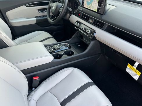 New 2026 Honda Pilot EX-L image 16