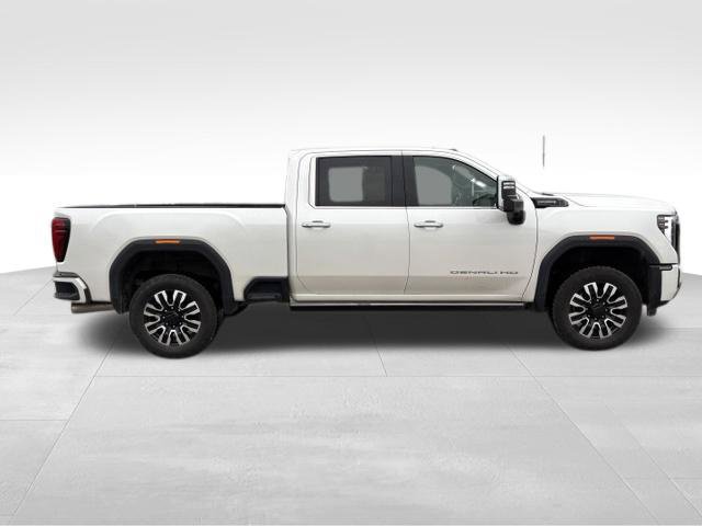 Used 2025 GMC Sierra 2500 Denali Ultimate AWD/4WD image 6