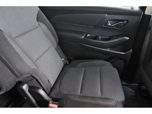 Used 2018 Chevrolet Traverse LT FWD image 15