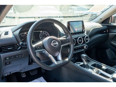 Used 2025 Nissan Sentra SV FWD image 11