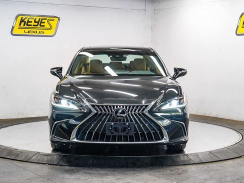 Used 2025 Lexus ES 350 w/ Premium Package FWD image 6
