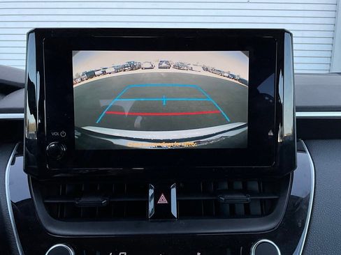 Used 2024 Toyota Corolla LE image 25