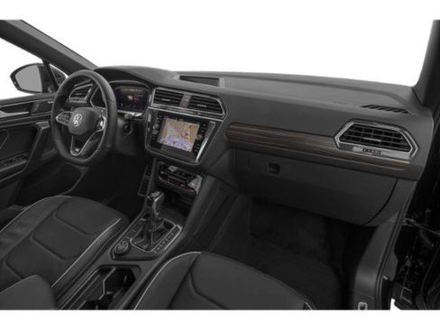Used 2022 Volkswagen Tiguan SEL R-Line AWD/4WD image 15