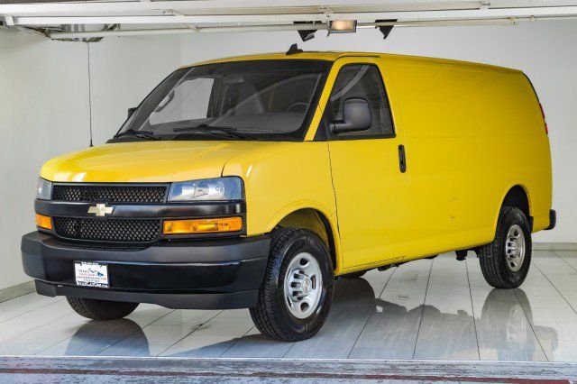 Used 2023 Chevrolet Express 2500 RWD image 4