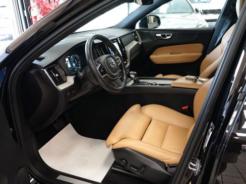 Used 2020 Volvo XC60 T6 Inscription w/ Protection Package AWD/4WD image 29