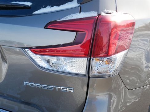 Used 2019 Subaru Forester Premium w/ Popular Package #1 image 11